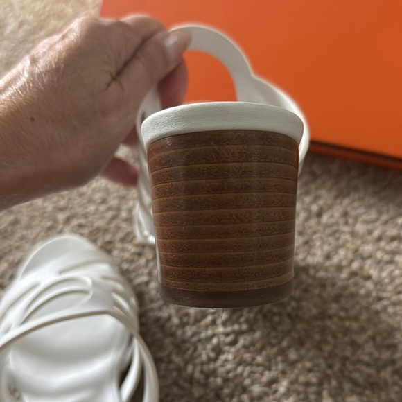 Hermes White Women's Sandals - Picture 5 of 12